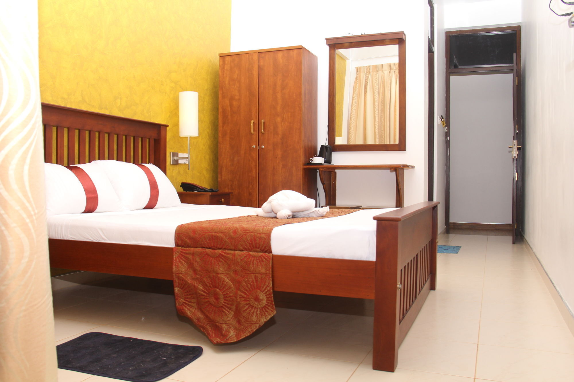 Zendara Hotel Negombo Exterior photo